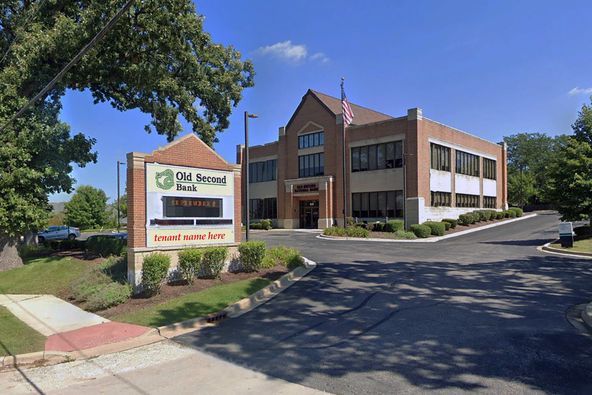 850 Essington Rd, Joliet, IL 60435